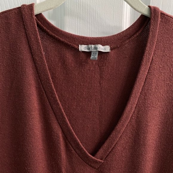 Charlotte Russe Long-Sleeve V-Neck Sweater - Rust/Red/Brown - Picture 2 of 6